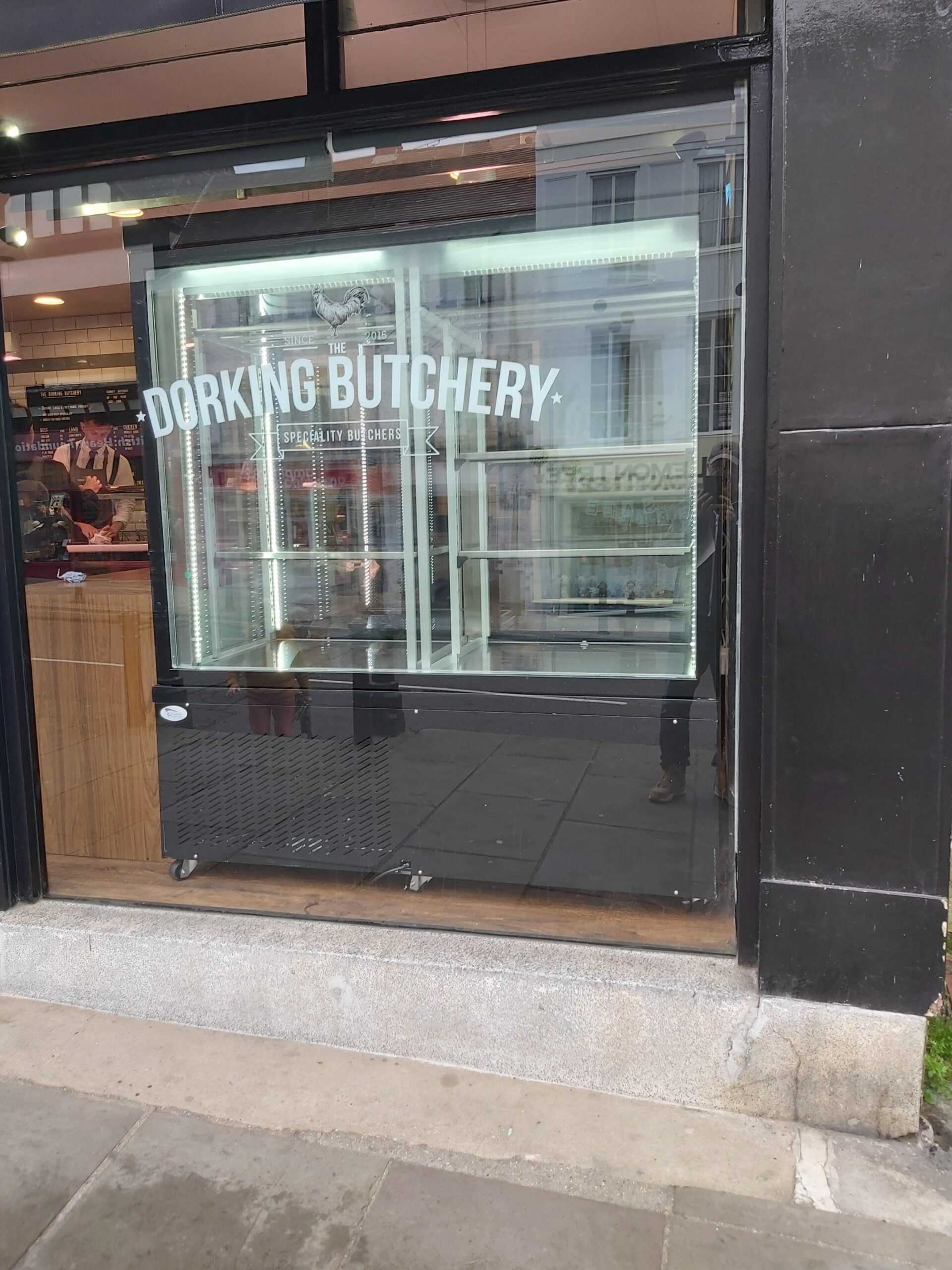 Refrigerated meat display